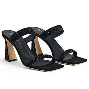 Giuseppe Zanotti Women's Vanilla Crystal Embellished Sandals Size 38 (MSRP $850)